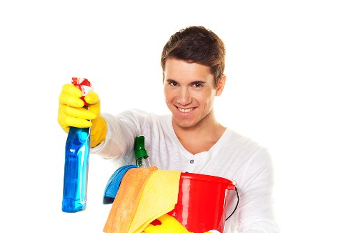 Local oven cleaner serving homes and businesses in Ilford